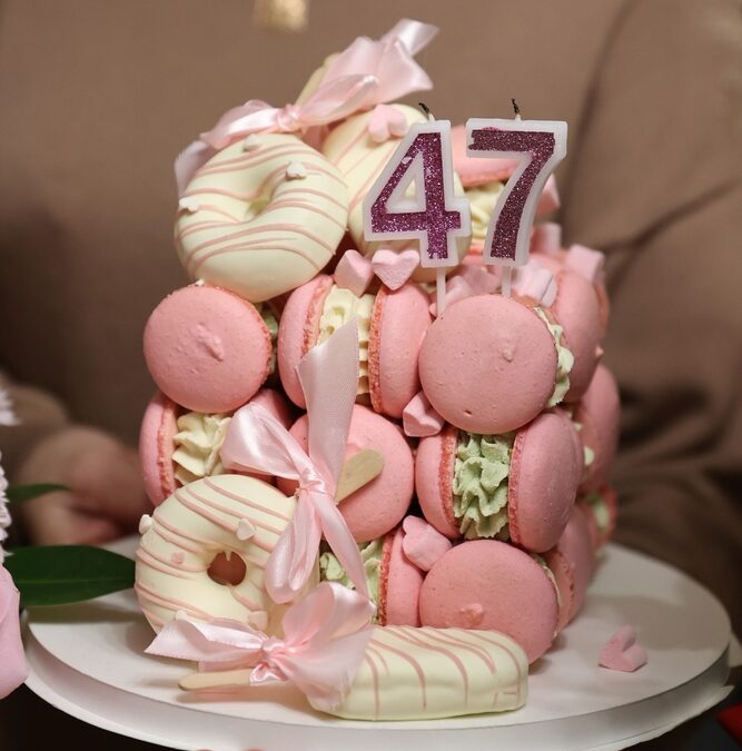 How to Order Custom Logo Donuts for Your Brand or Event